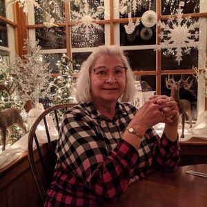 Meet your Posher, Angie